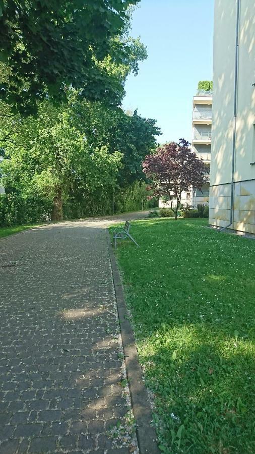 Quiet And Spacious Apartment With Garage Option Красков Екстериор снимка
