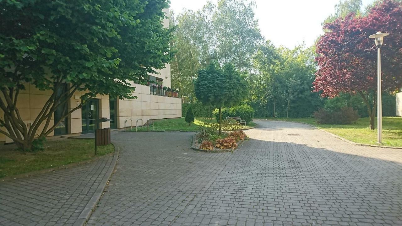 Quiet And Spacious Apartment With Garage Option Красков Екстериор снимка