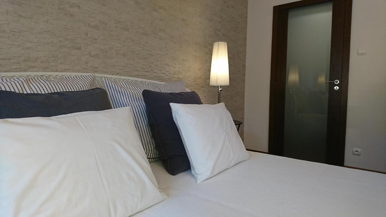 Quiet And Spacious Apartment With Garage Option Красков Екстериор снимка